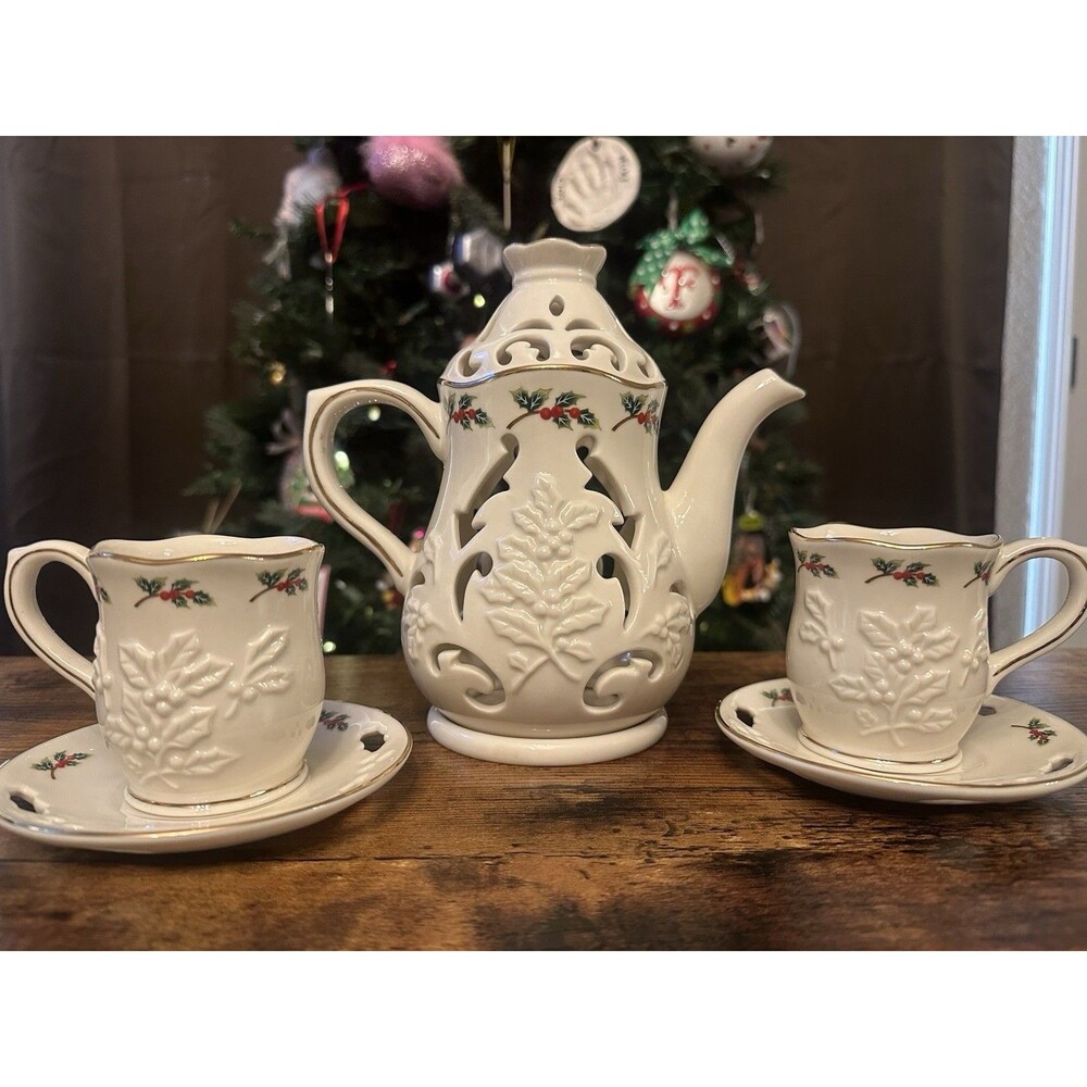 PartyLite Ivory & Gold Teapot 2 Tea Cups & Saucers Candle Holder Set Christmas
